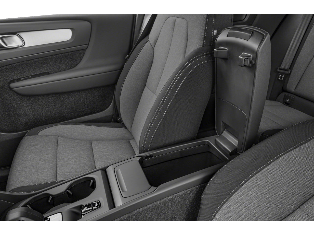 2025 Volvo XC40 Ultra Dark Theme