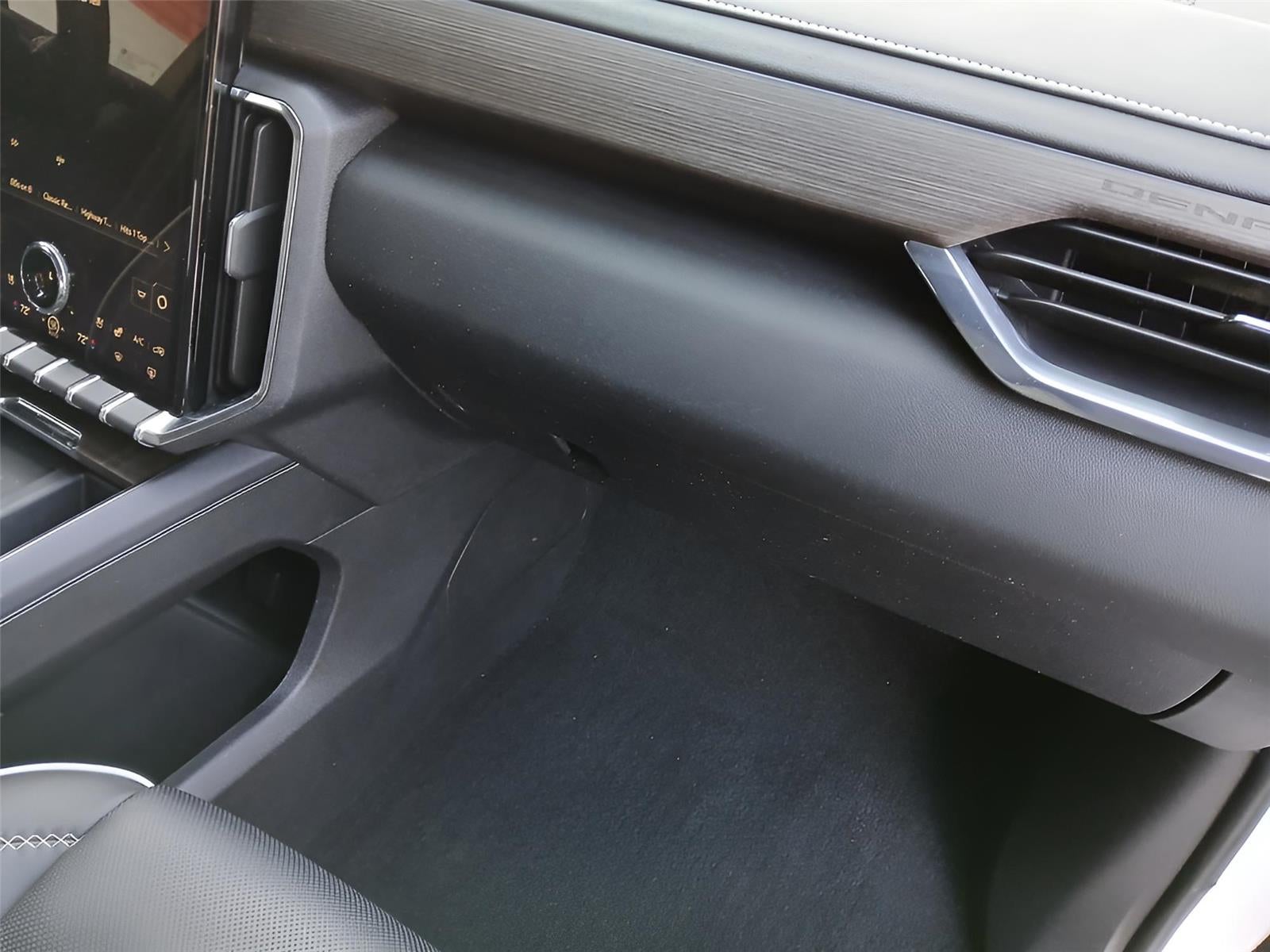 2025 GMC Acadia AWD Denali