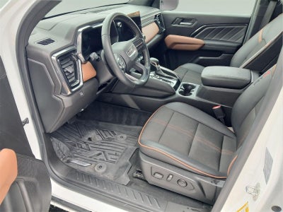 2023 GMC Canyon 4WD AT4