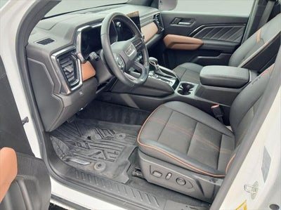 2023 GMC Canyon 4WD AT4