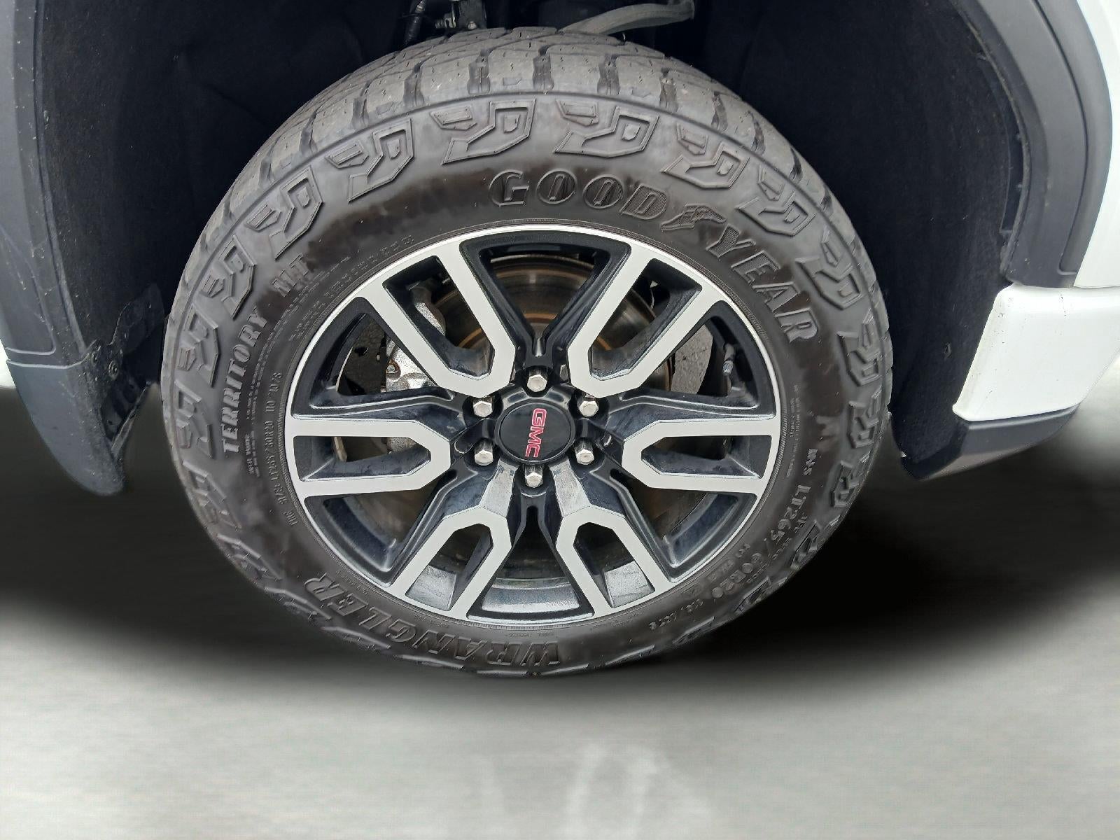 2023 GMC Sierra AT4
