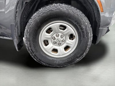 2022 Nissan Frontier S