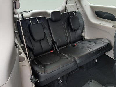 2024 Chrysler Pacifica Touring L **SMART BUY $575/Monthly**