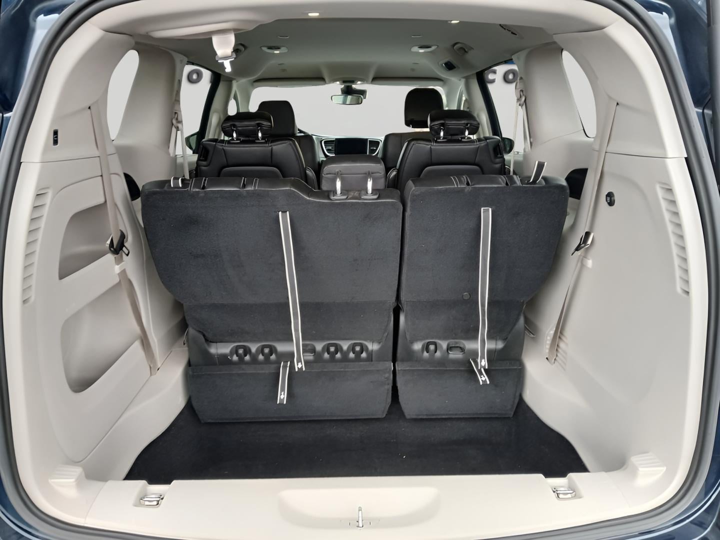 2024 Chrysler Pacifica Touring L **SMART BUY $575/Monthly**