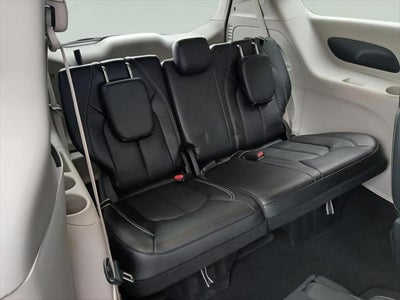 2024 Chrysler Pacifica Touring L **SMART BUY $575/Monthly**