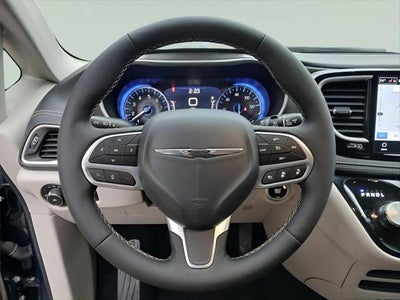 2024 Chrysler Pacifica Touring L **SMART BUY $575/Monthly**