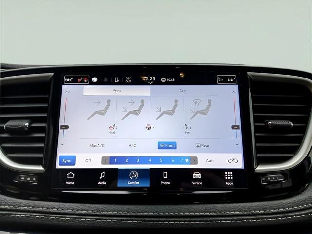 2024 Chrysler Pacifica Touring L **SMART BUY $575/Monthly**