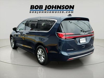 2024 Chrysler Pacifica Touring L **SMART BUY $575/Monthly**