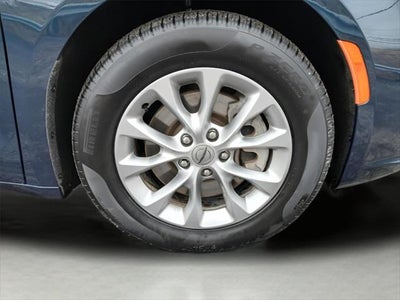 2024 Chrysler Pacifica Touring L **SMART BUY $575/Monthly**