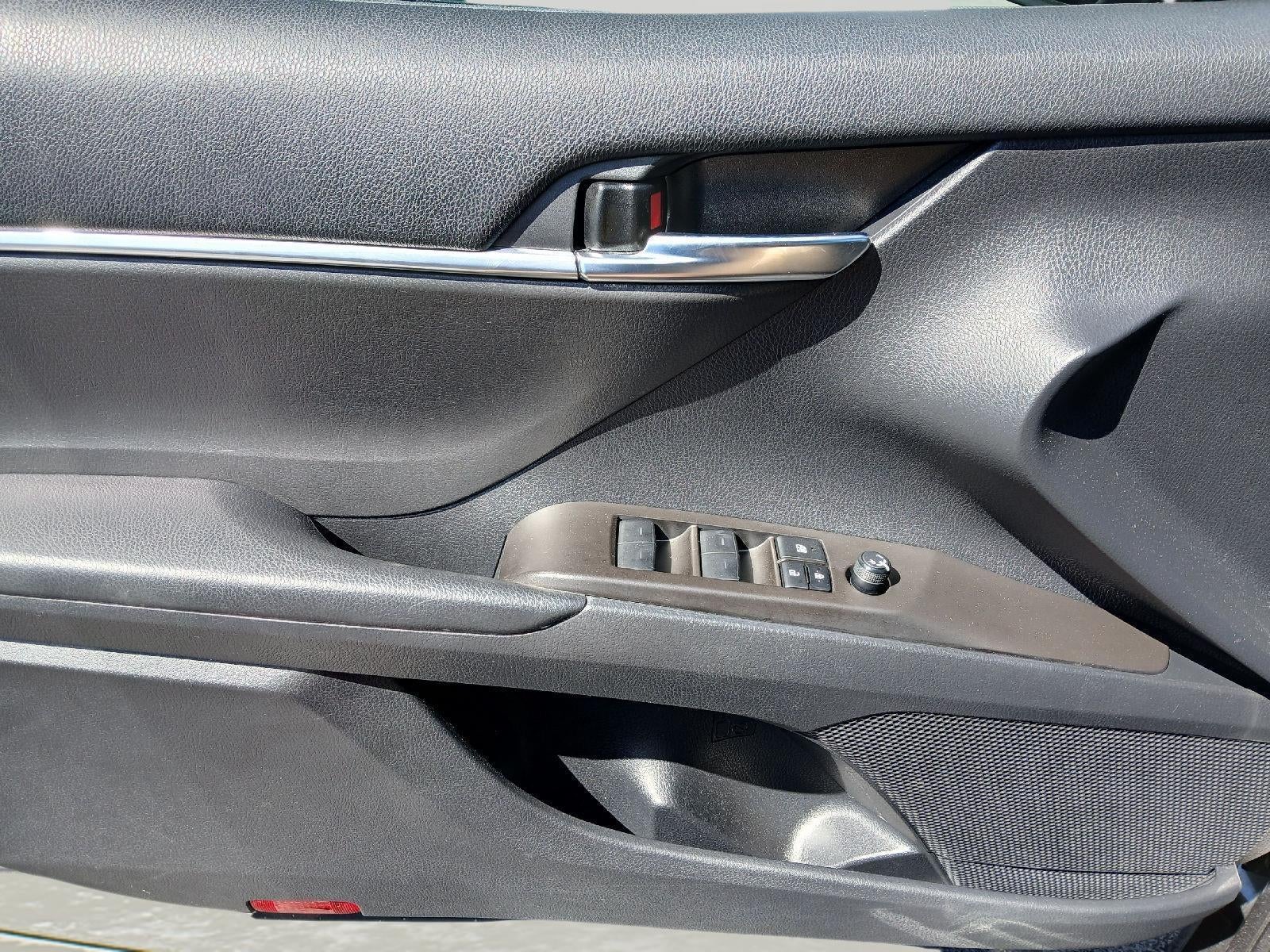 2022 Toyota Camry LE AUTO