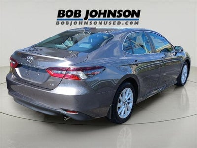 2022 Toyota Camry LE AUTO