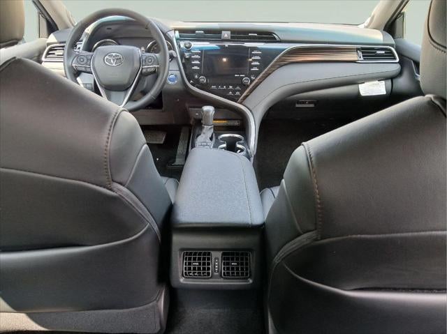 2020 Toyota Camry Hybrid XLE