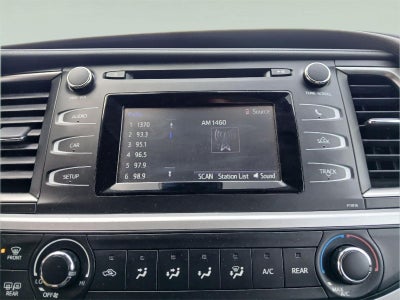 2019 Toyota HIGHLANDER LE