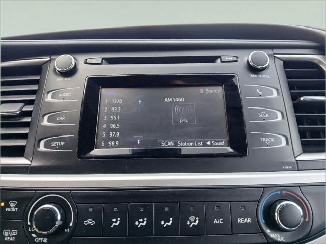 2019 Toyota HIGHLANDER LE