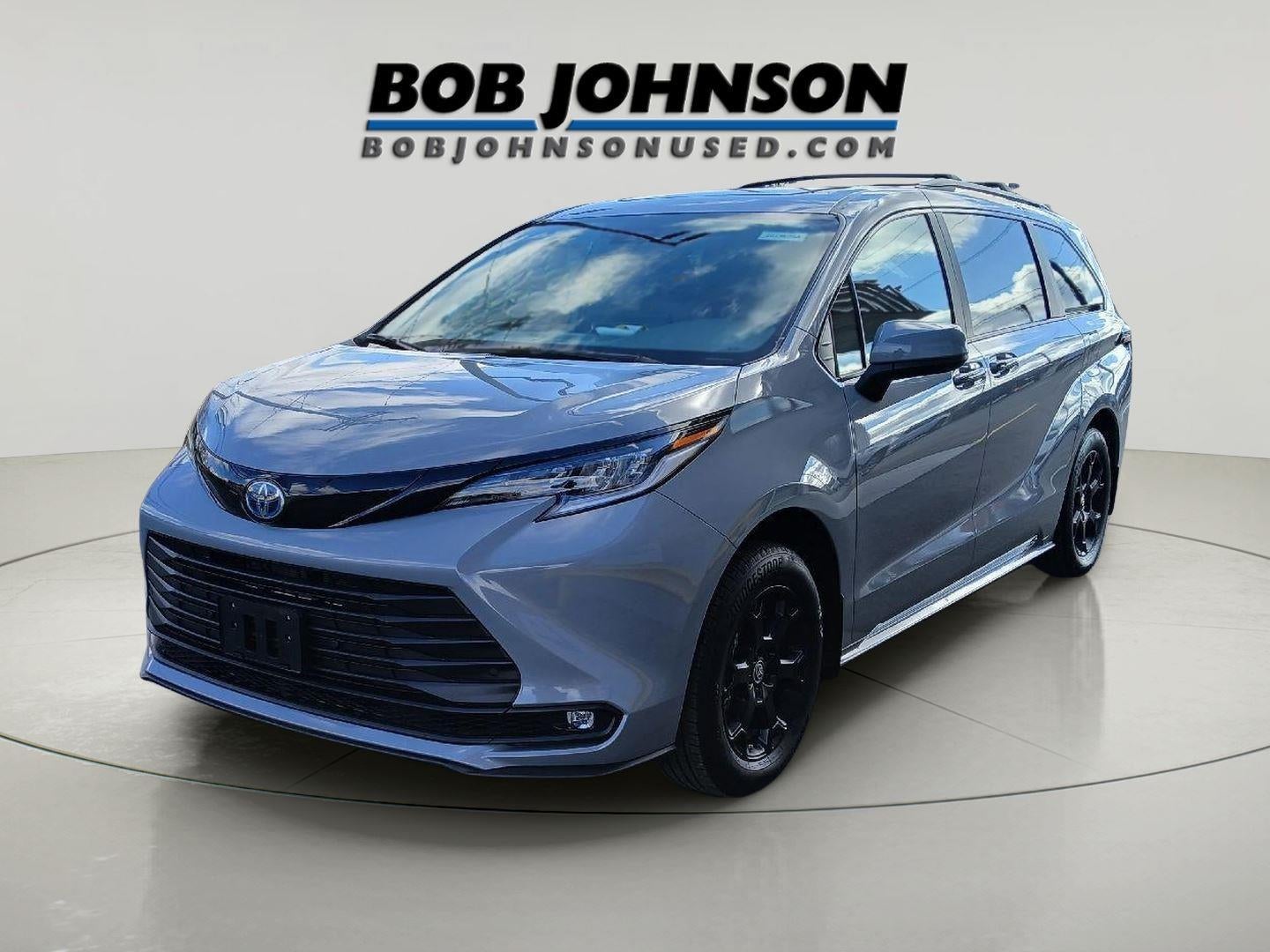 2025 Toyota SIENNA XLE AWD Woodland Edition
