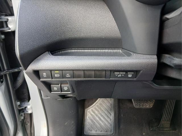 2025 Toyota SIENNA XLE AWD Woodland Edition