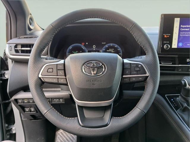 2025 Toyota SIENNA XLE AWD Woodland Edition