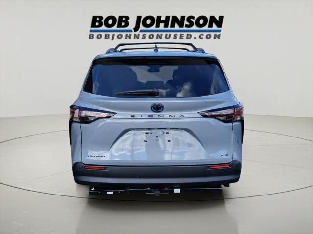 2025 Toyota SIENNA XLE AWD Woodland Edition