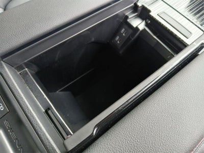 2025 Toyota SIENNA XSE AWD XSE