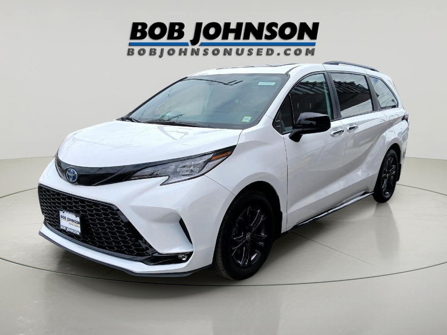 2025 Toyota SIENNA XSE AWD XSE