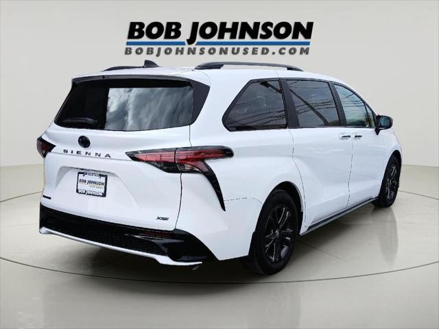 2025 Toyota SIENNA XSE AWD XSE