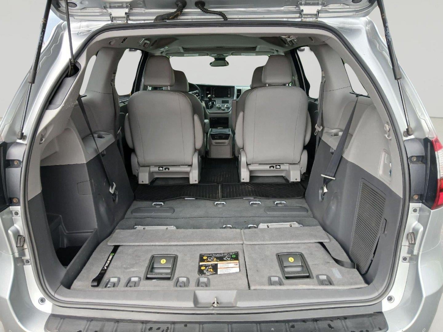 2020 Toyota Sienna XLE 7-Passenger