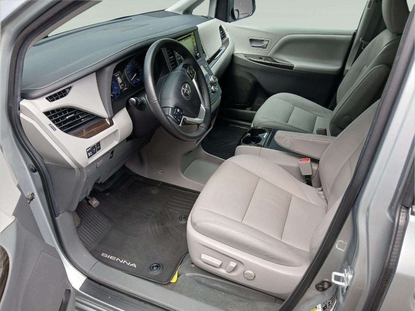 2020 Toyota Sienna XLE 7-Passenger