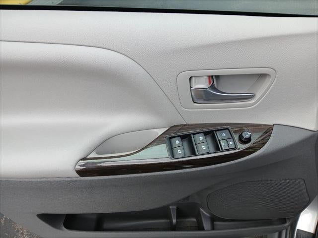 2020 Toyota Sienna XLE 7-Passenger