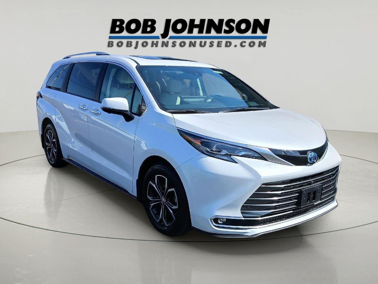 2025 Toyota Sienna Platinum 7-Passenger