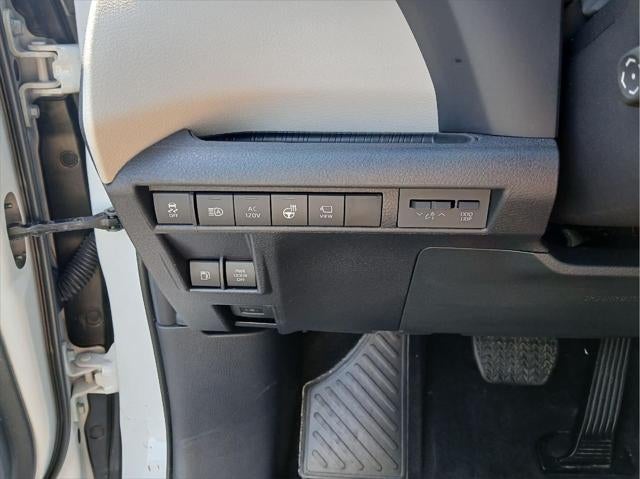 2025 Toyota Sienna Platinum 7-Passenger