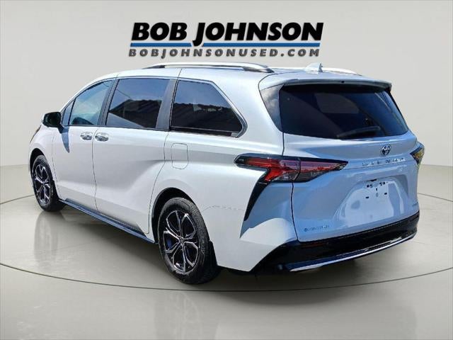 2025 Toyota Sienna Platinum 7-Passenger