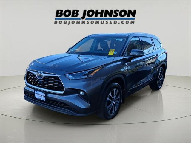 2022 Toyota HIGHLANDER HYBRD XLE