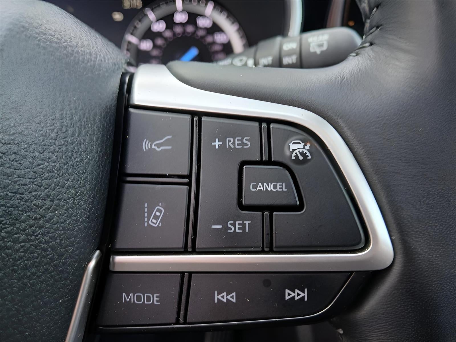 2022 Toyota HIGHLANDER HYBRD XLE