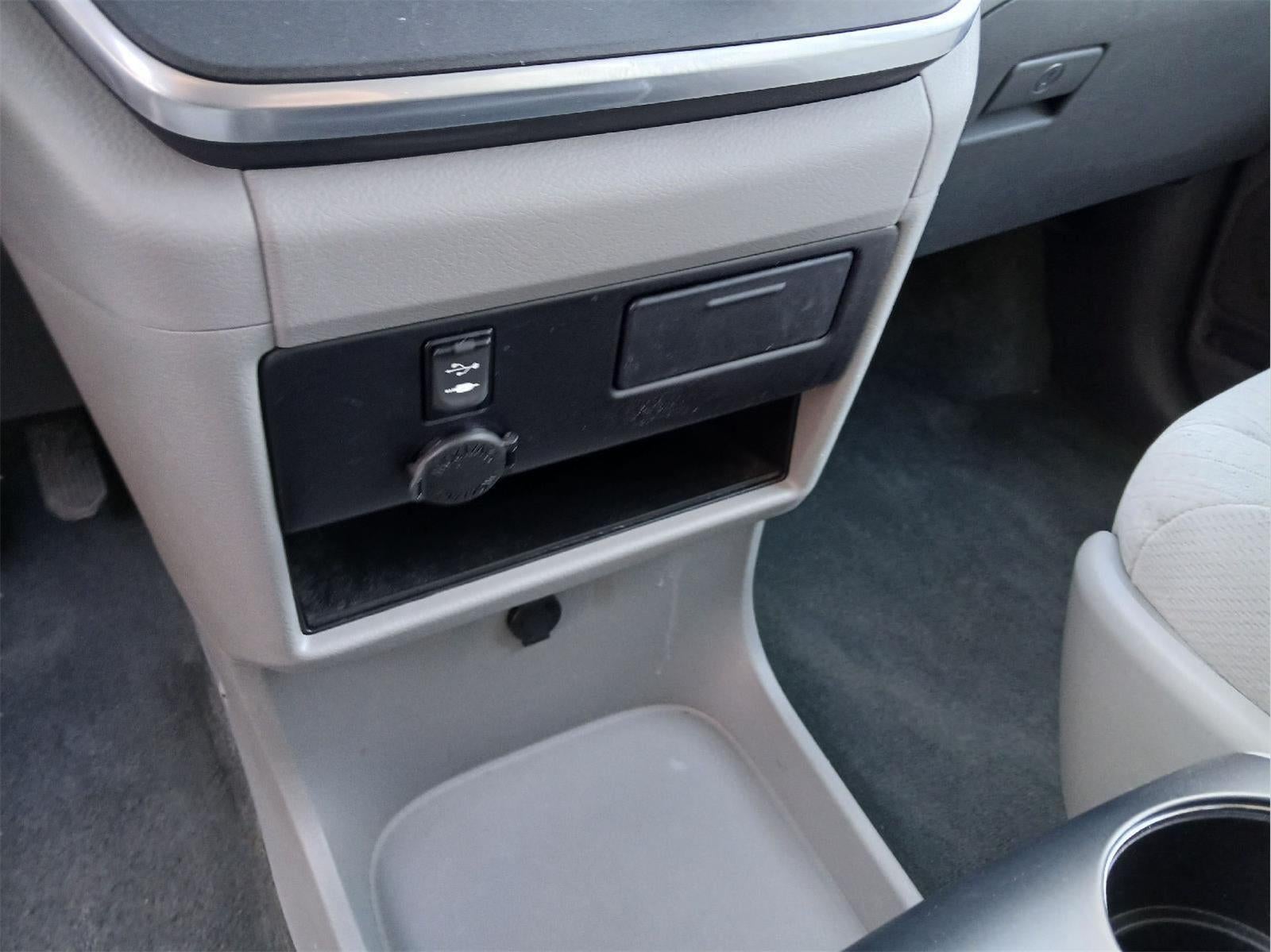 2015 Toyota SIENNA LE 3.5L LE 7-Passenger