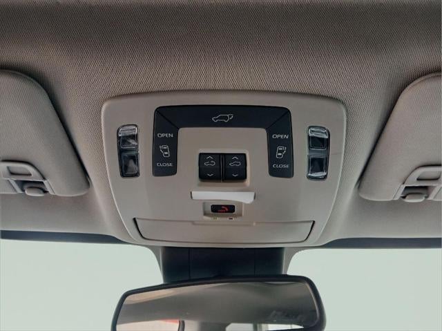 2023 Toyota Sienna XLE 7-Passenger