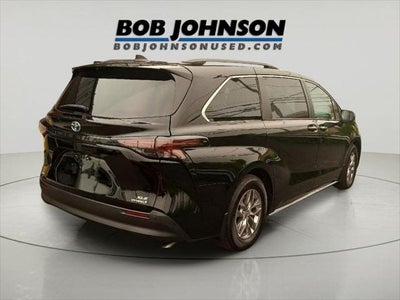 2023 Toyota Sienna XLE 7-Passenger