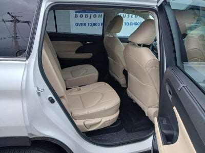 2023 Toyota Highlander Hybrid XLE