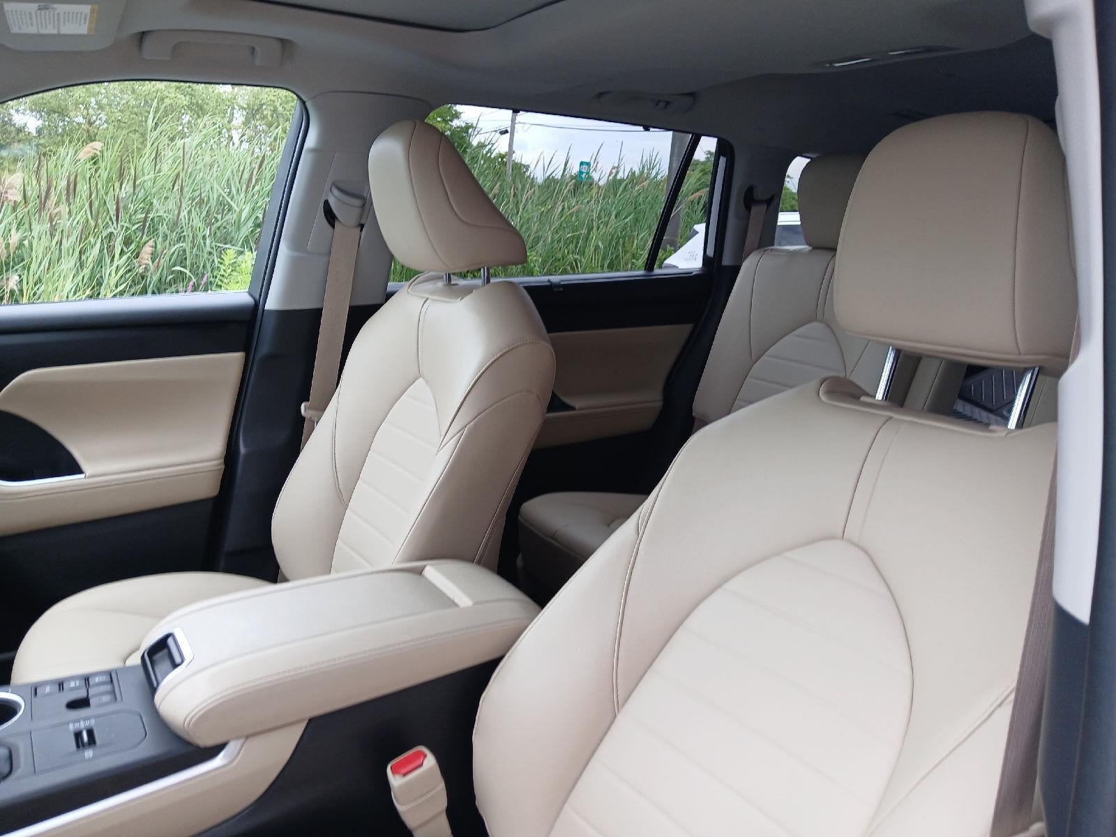2023 Toyota Highlander Hybrid XLE