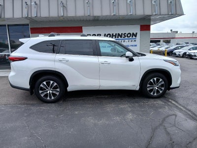 2023 Toyota Highlander Hybrid XLE
