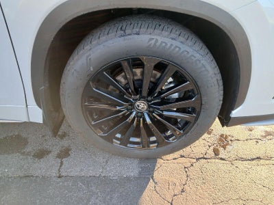 2026 Toyota Highlander XSE