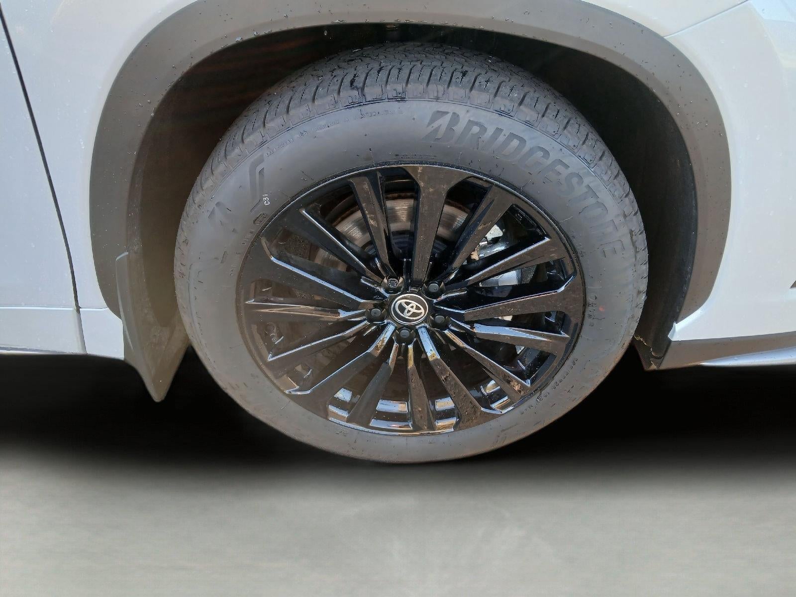 2026 Toyota Highlander XSE