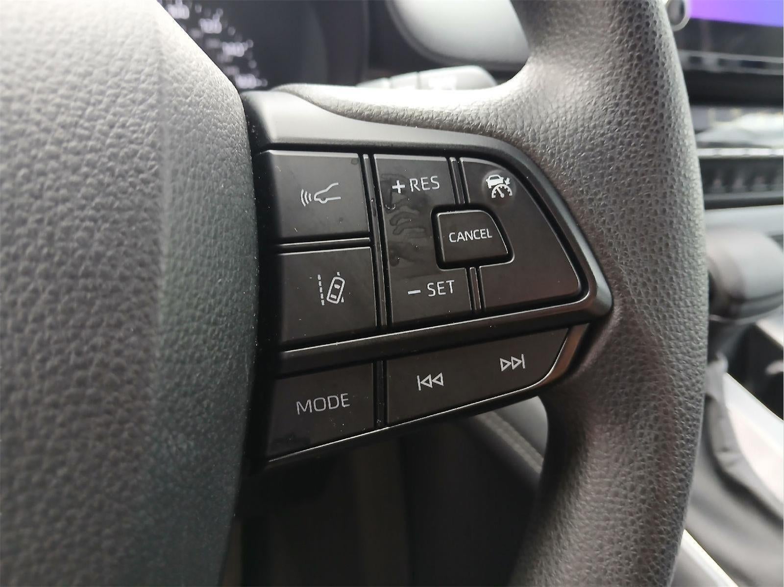 2025 Toyota SIENNA LE AWD LE 8-Passenger