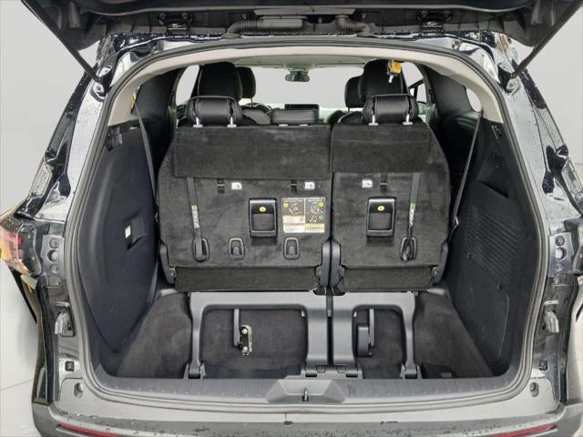 2025 Toyota SIENNA LE AWD LE 8-Passenger