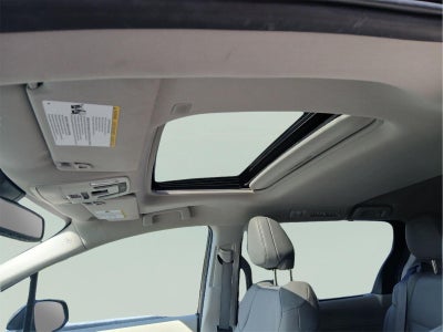 2022 Toyota Sienna XLE 7-Passenger