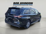 2022 Toyota Sienna XLE 7-Passenger