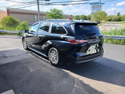 2022 Toyota Sienna XLE 7-Passenger