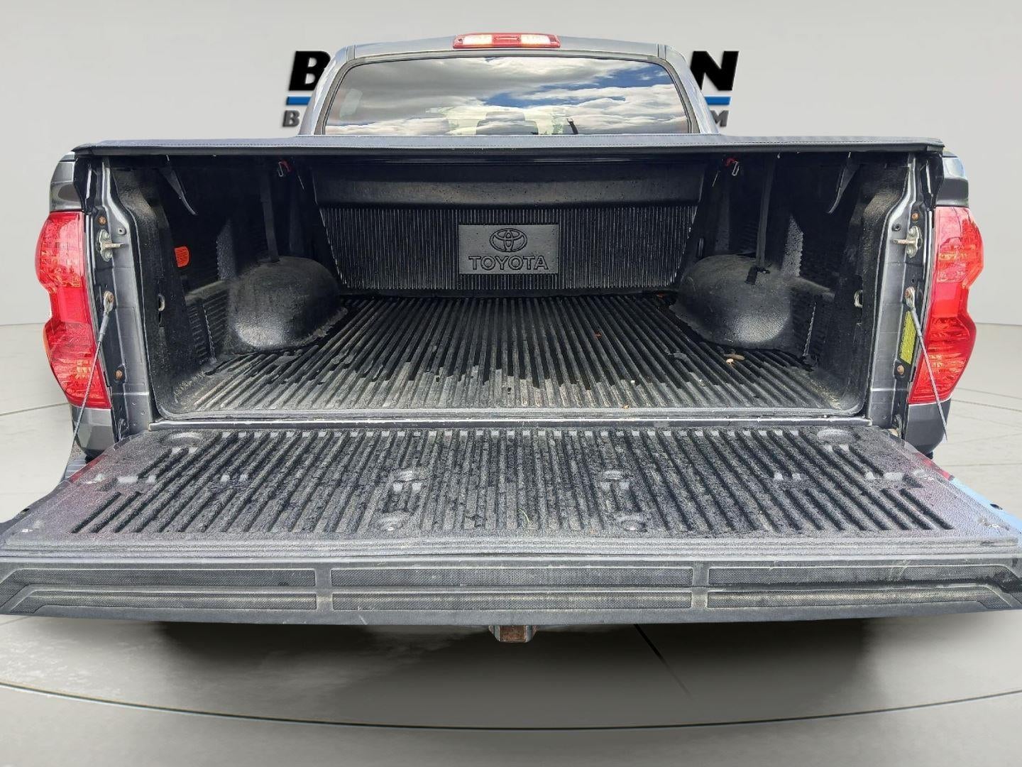 2016 Toyota Tundra SR5