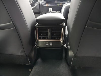 2025 Toyota CROWN SIGNIA XLE