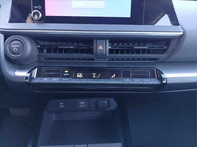 2023 Toyota Prius LE