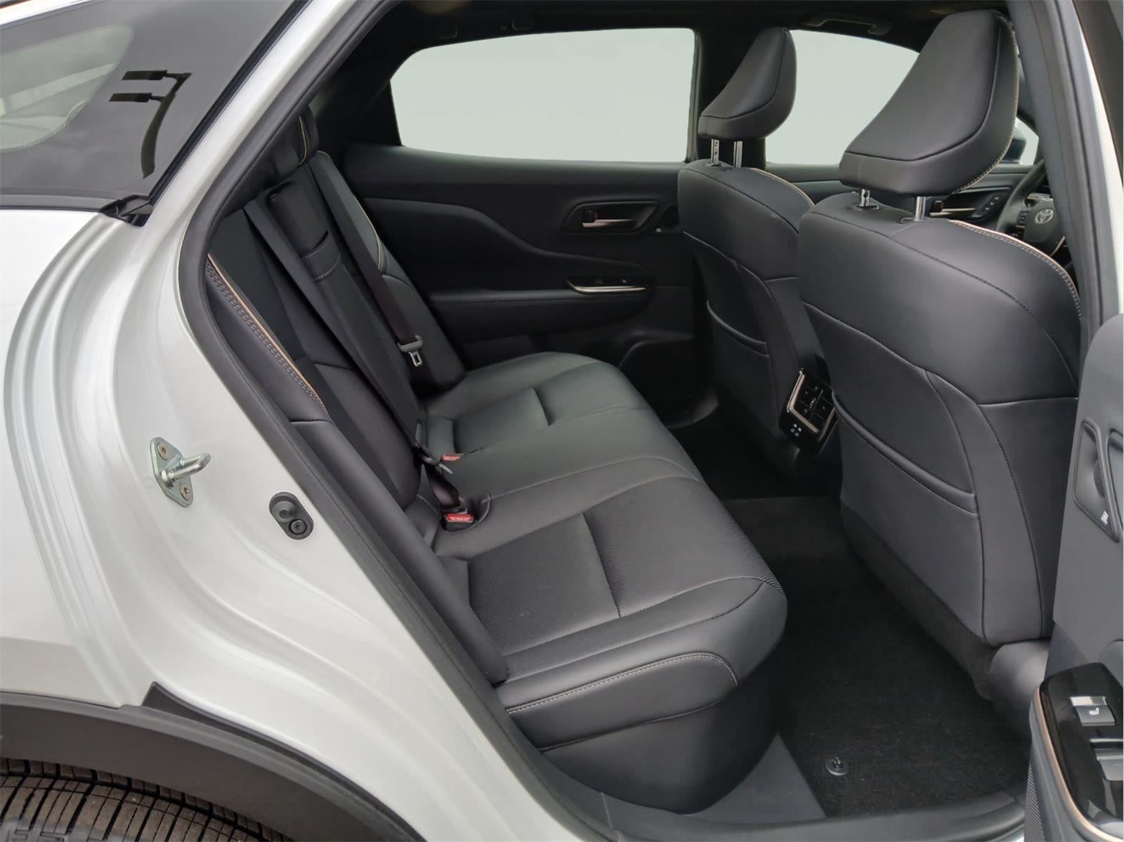 2025 Toyota CROWN PLATINUM AWD